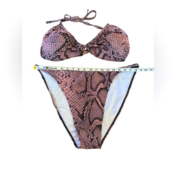 SHEIN, Plus Size Bikini & Beach Skirt Set, 4XL (20W), Pink, Black 🌴 - Picture 5 of 10